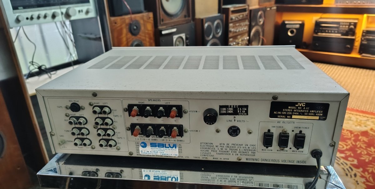 jvc-ax2